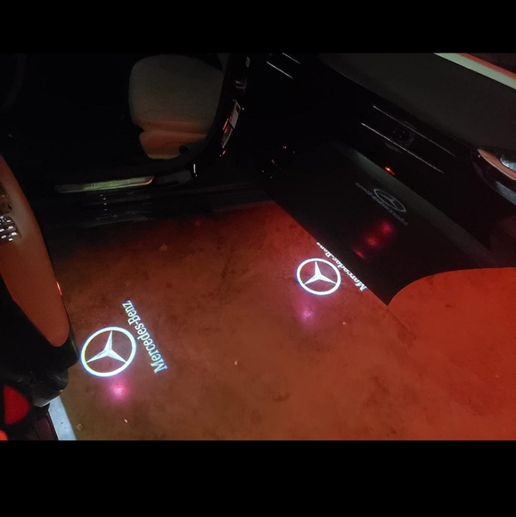 Set of 4 Mercedes car door projector logo ghost lights - Picture 1 of 8